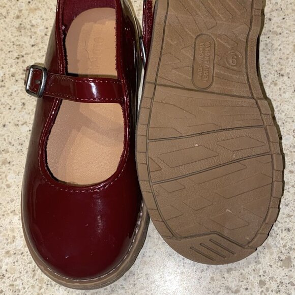 Toddler Girl Shoes Old Navy Burgundy Patent Leather Mary Janes - Picture 5 of 6